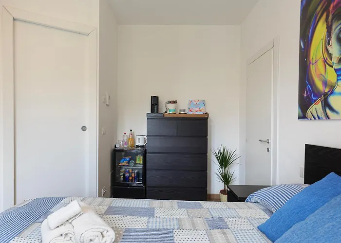 Tata's בית הארחה 3*